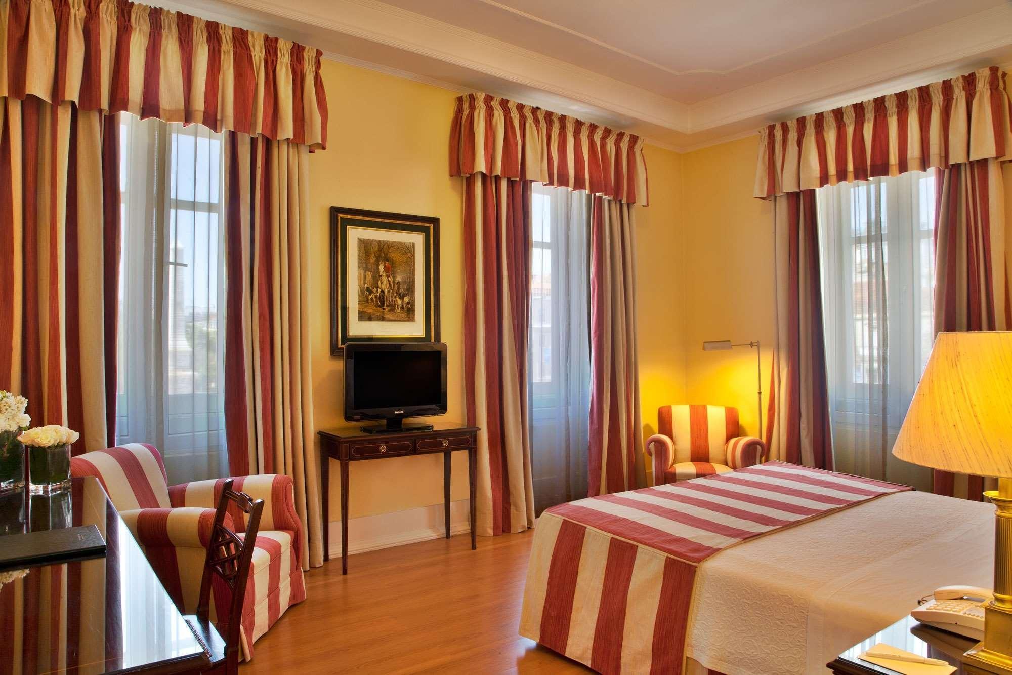 Hotel Avenida Palace Lisboa Exterior foto A room at the hotel