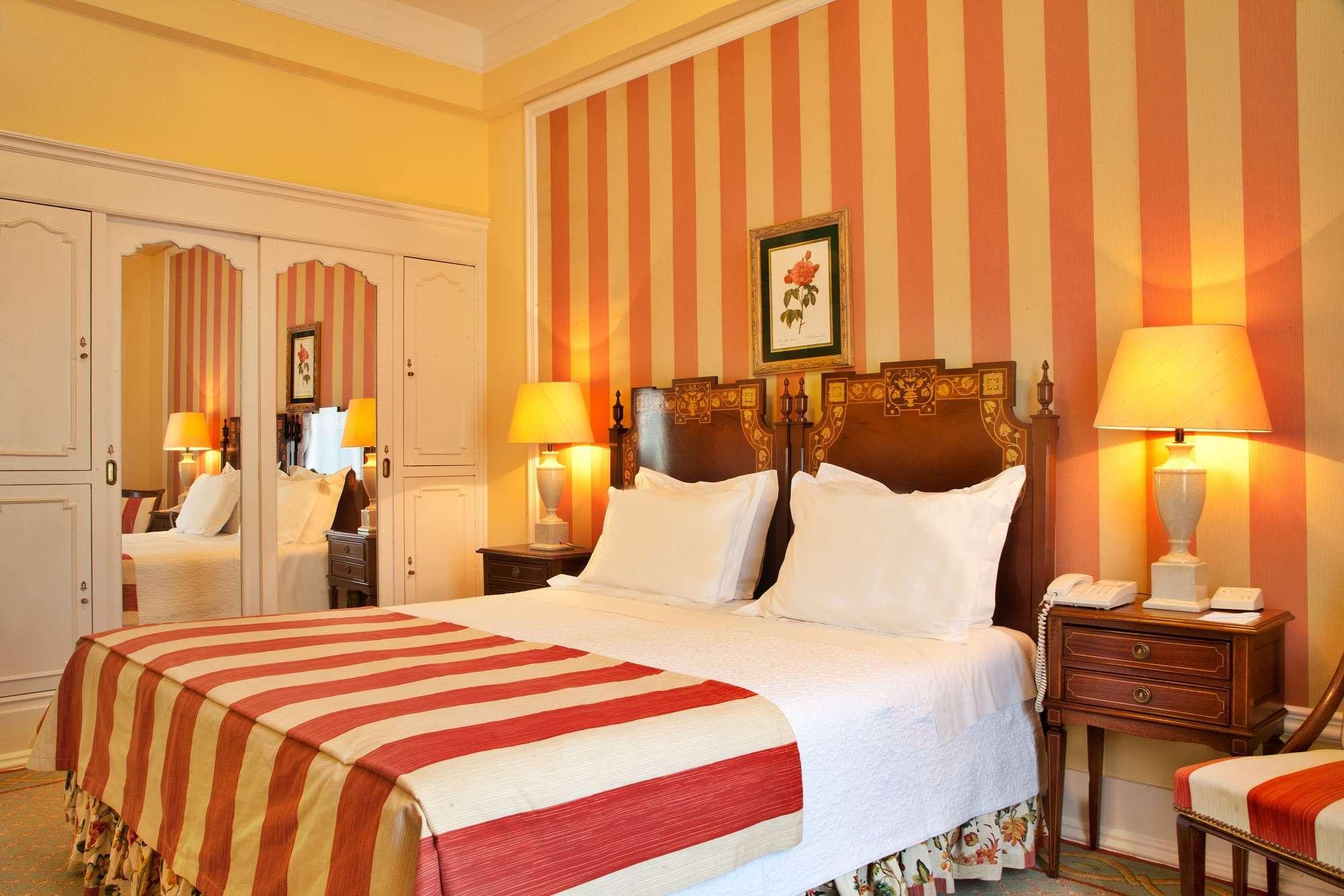 Hotel Avenida Palace Lisboa Exterior foto A room at the hotel