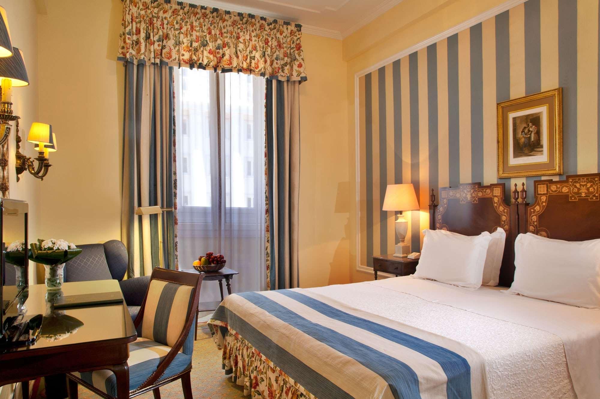 Hotel Avenida Palace Lisboa Exterior foto A room at the hotel