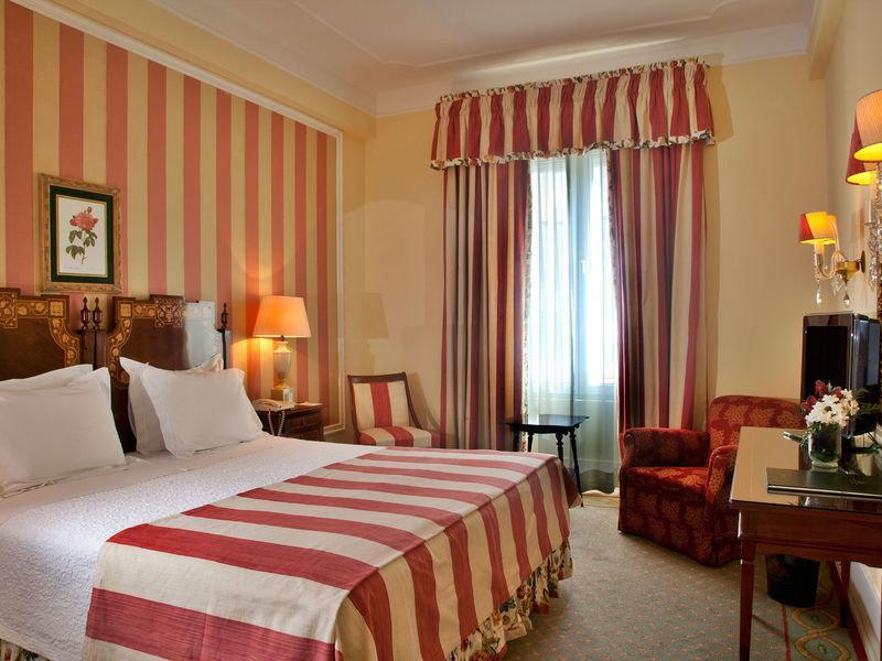 Hotel Avenida Palace Lisboa Exterior foto A room at the hotel
